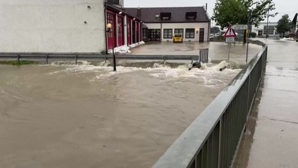 "독일 절반 홍수주의보"...열차 탈선에 제방 붕괴 / YTN