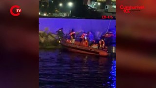 Kadıköy'de tekne mendireğe çarptı