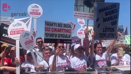 Hayvan hakları savunucuları Yenikapı'da: Kanlı yasaya hayır
