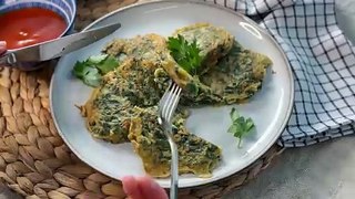 Tortitas saludables de espinacas con queso parmesano