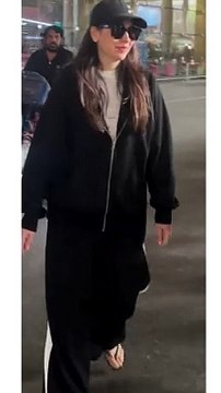 घायल हुई करिश्मा कपूर, दर्द से हुआ बुरा हाल, एयरपोर्ट पर इस हाल में हुईं स्पॉट