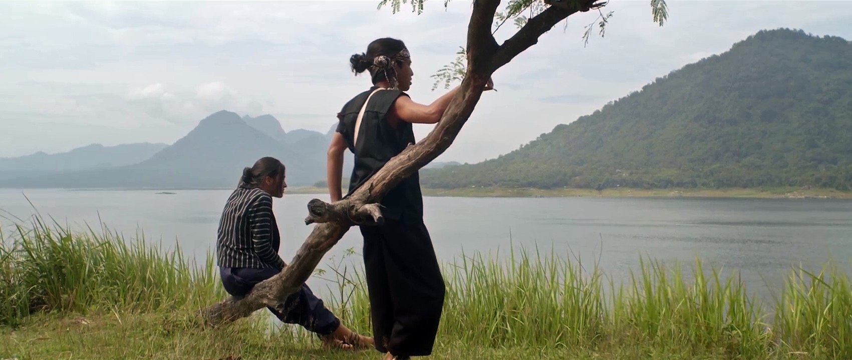 PARA BETINA PENGIKUT IBLIS - FILM HOROR TERBAIK