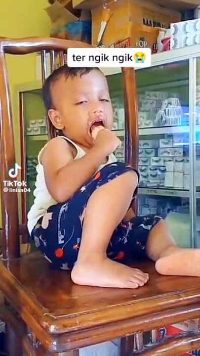 Bocil ngantuk