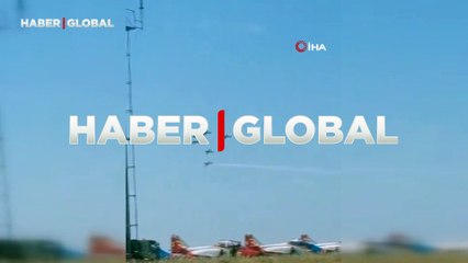 Portekiz'de gösteri uçuşu sırasından iki uçak havada çarpıştı. 1 pilot hayatını kaybetti