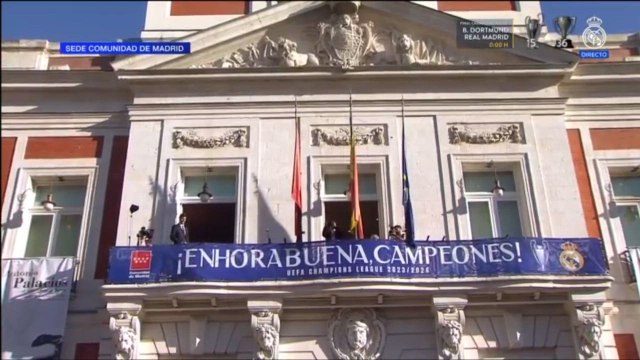 La fiesta completa del Real Madrid en el balcón: Kroos, Vinicius, Ancelotti...