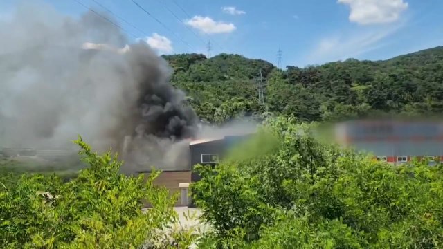경북 칠곡 공장에서 불...1시간 20여 분 만에 꺼져 / YTN