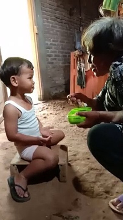 BACA DO'A SEBELUM MAKAN