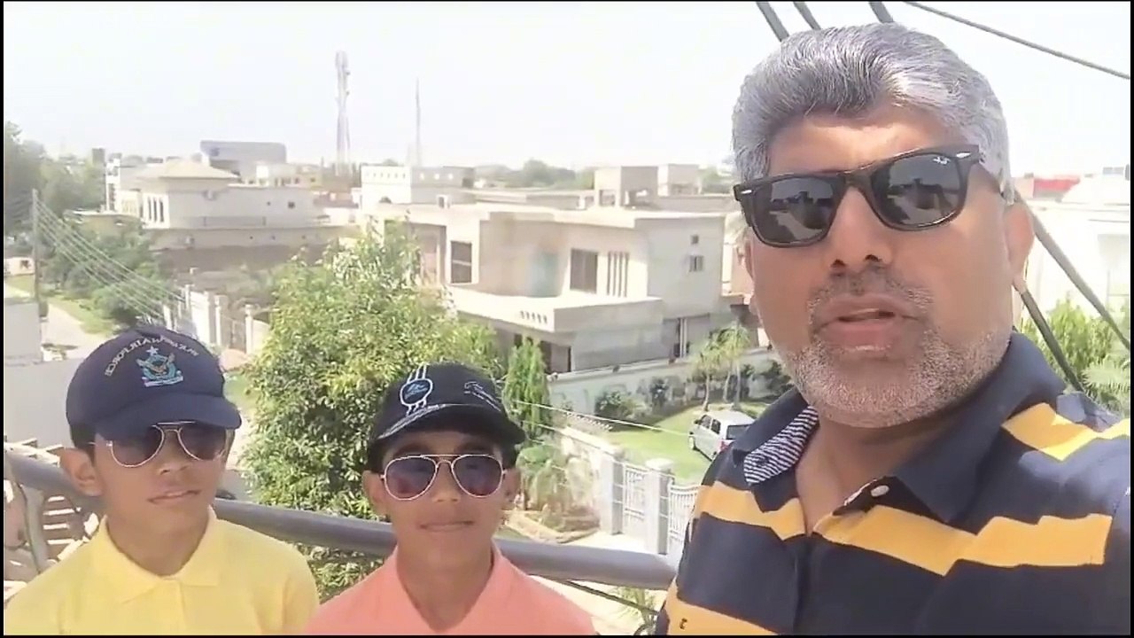 How to clean your Solar Panels on Roof with Vinegar - The Right Way_ Solar wash karne ka tarika_