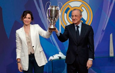 Díaz Ayuso rinde homenaje al Real Madrid tras ganar su 15ª Champions