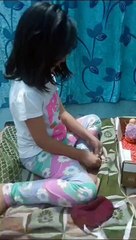 Akshu and Trishu playing with kitchen set & coins |may24