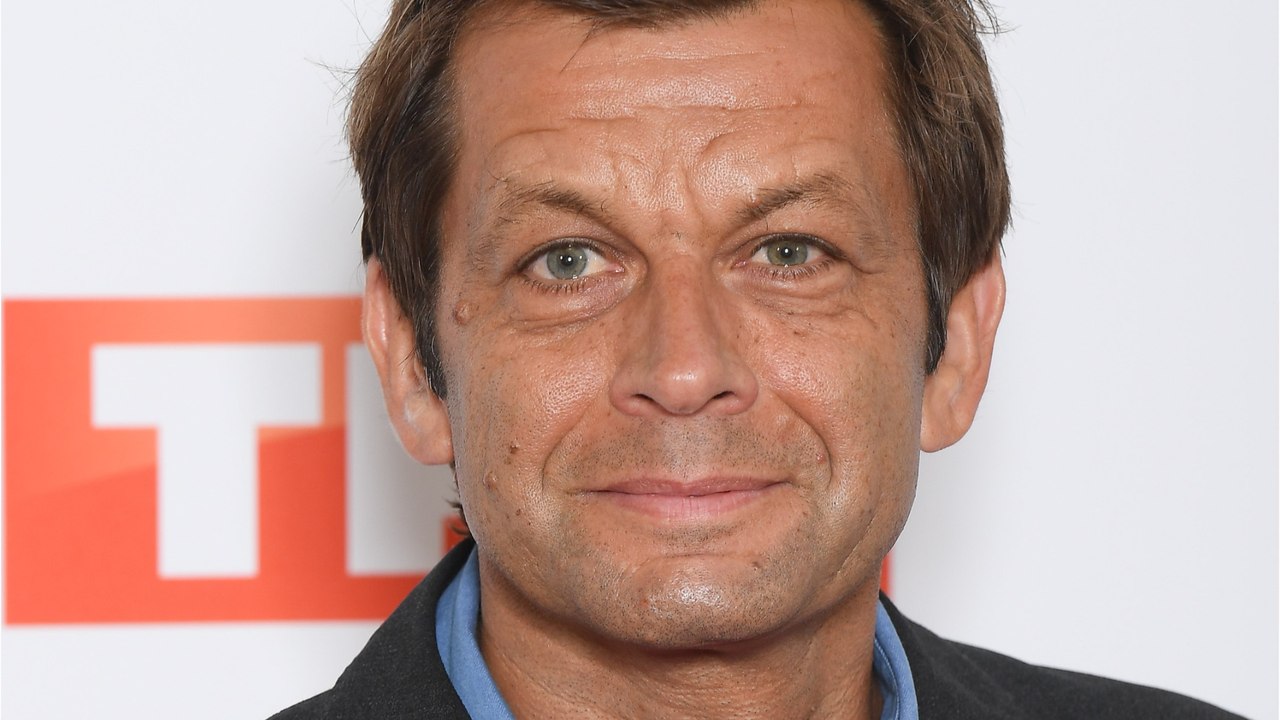 GALA VIDEO - Laurent Mariotte : sa femme, son fils Léonard… que sait-on sur la vie privée de l’animateur ?