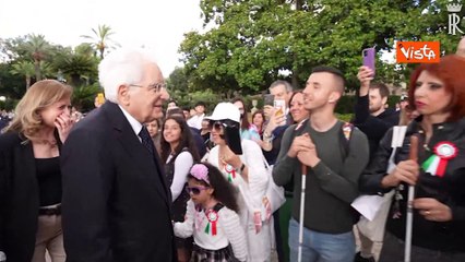 "Posso stringerLe la mano?, Mattarella apre i giardini del Quirinale per il 2 giugno