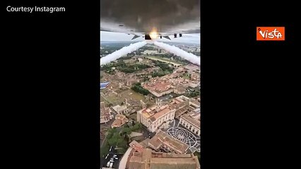 Il sorvolo delle Frecce Tricolori visto da dentro la cabina di pilotaggio