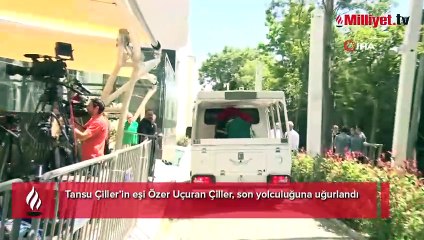 Video herunterladen: Tansu Çiller’in eşi Özer Uçuran Çiller, son yolculuğuna uğurlandı