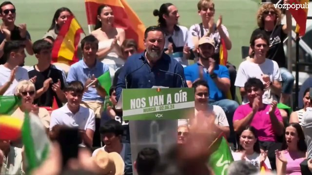 Abascal: Más muros y menos moros de los que no respetan a las mujeres