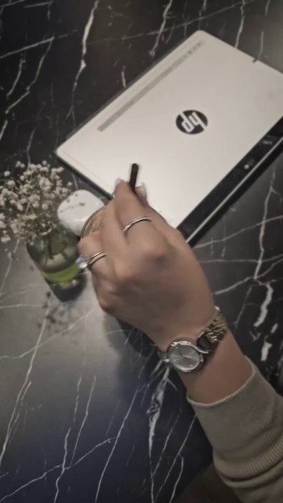 من همینقدر شیک میشینم پای طراحی اصلا شلوار گل_گلی نمیپوشم #گرافیک_دی...زد...یر #بلوچ #کورد #ایرانشهر #graphic #graphicdesign #design #designer #logo #visitc