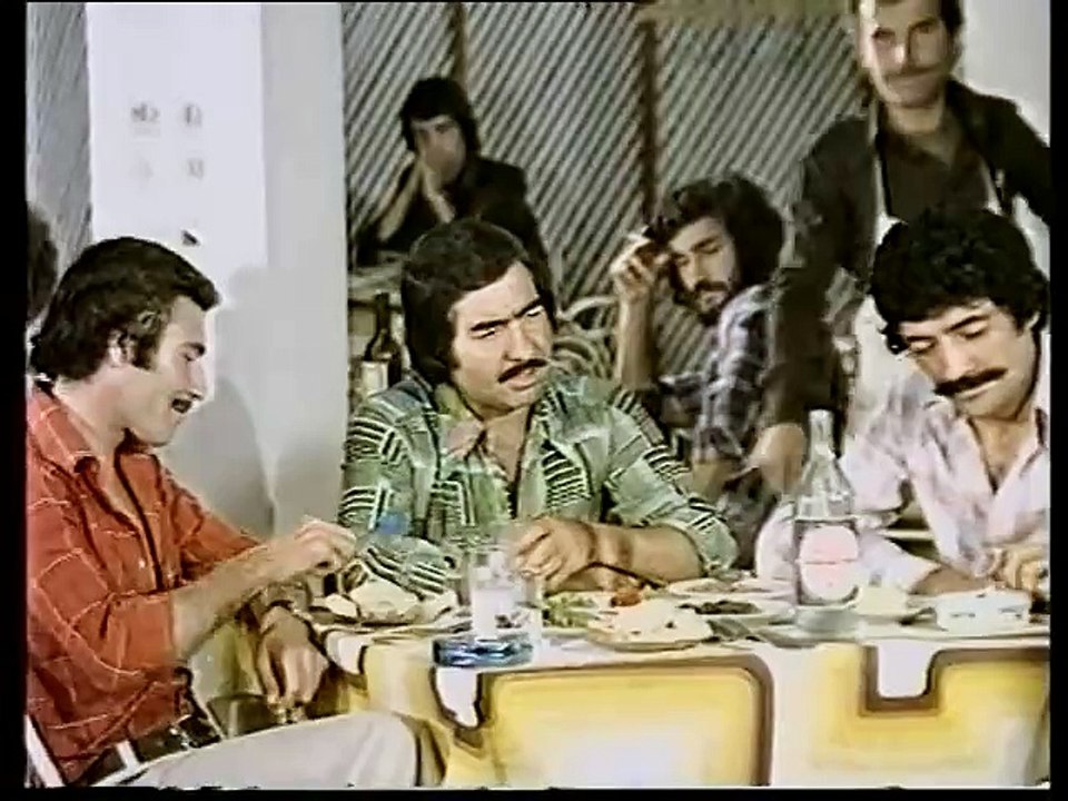 Başa Gelen Çekilir