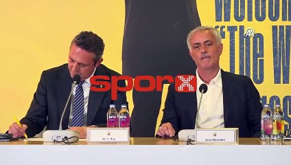Mourinho: "Güçlü bir takım kuracağız"
