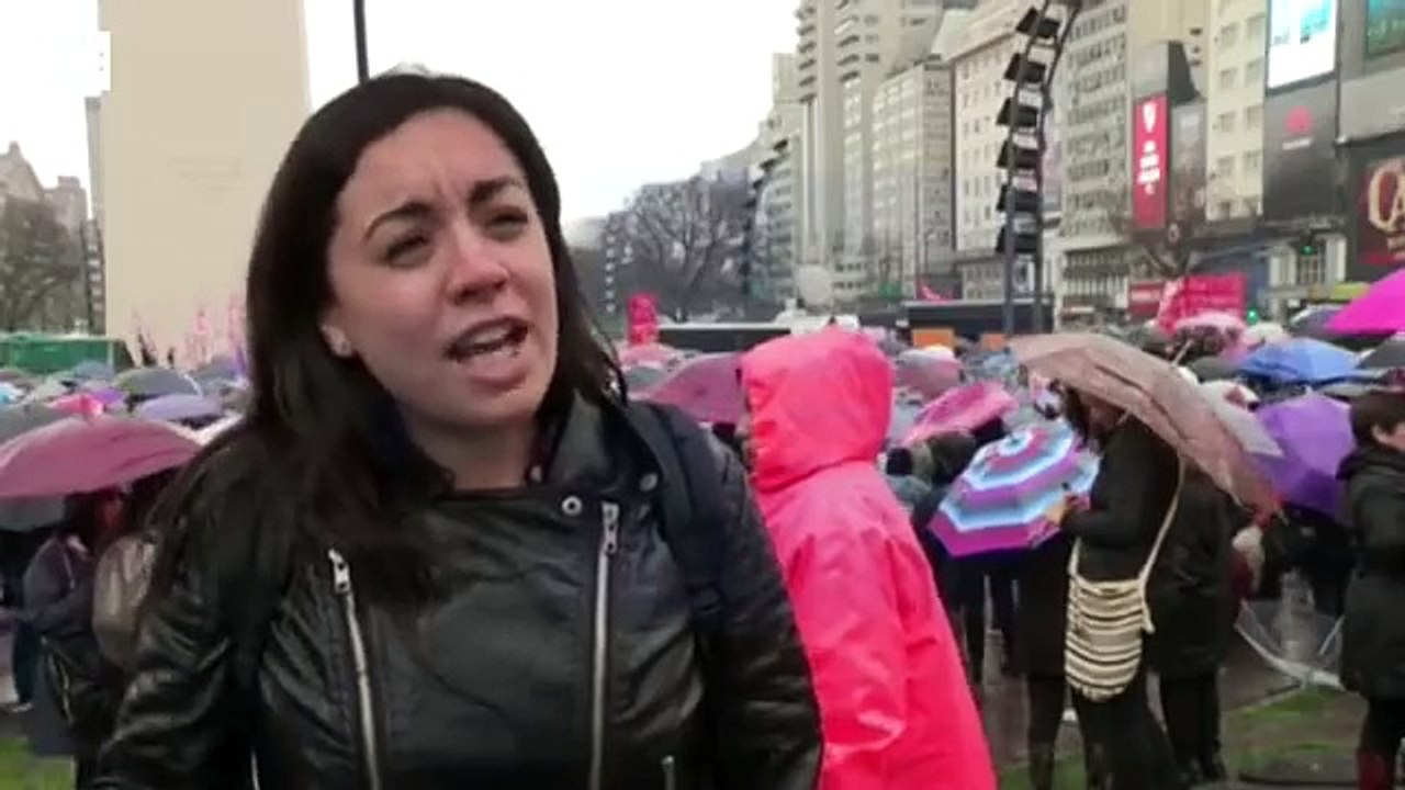 Miles de personas gritan en Argentina "Ni una menos"