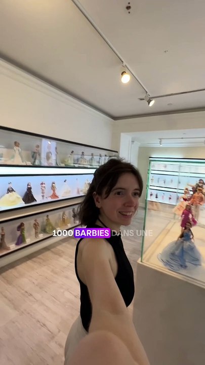 1000 barbies dans une seule pièce 