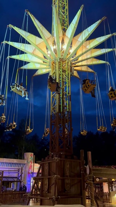 J'ai testé La Tour de Numérobis, la nouvelle attraction du Parc Astérix, elle est géniale (mais je ne la referai plus jamais)