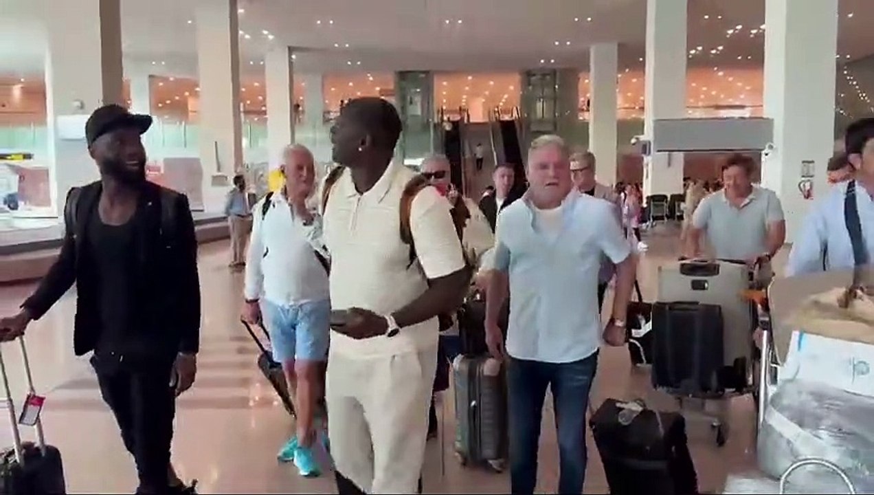 spain football club reached airport