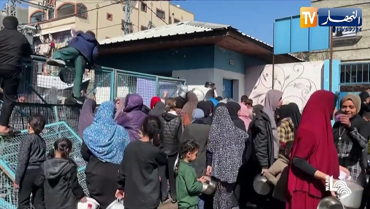 فلسطين : شبح المجاعة يهدد النازحين..وأزمة غذاء تتفاقم بقطاع غزة