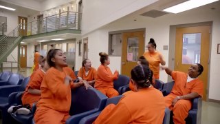 Comment se passe la vie dans les prisons pour femmes