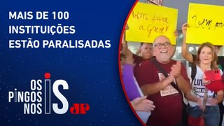 Professores cantam parabéns e celebram dois meses de greve na educação