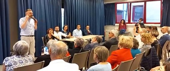 Il sindaco di Bologna parla della decisione di esporre la bandiera della Palestina