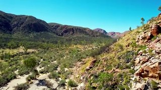NT police locate body of missing Victorian hiker Alistair Thomson along Larapinta Trail in Central Australia