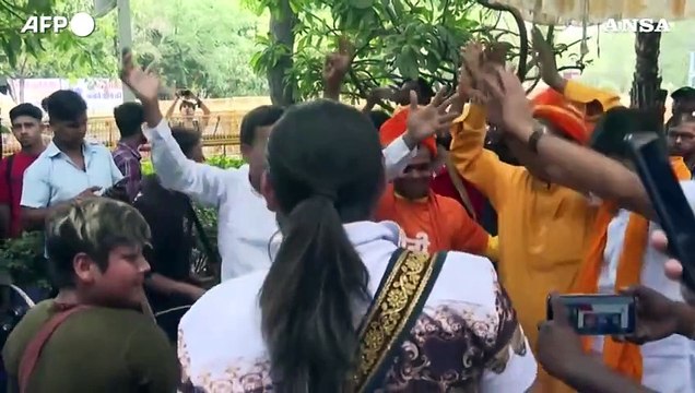 Elezioni India, Modi in testa: festa dei sostenitori del Bharatiya Janata Party