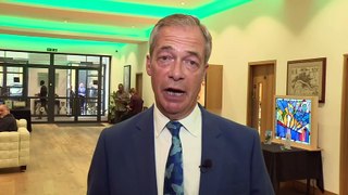 Farage calls for zero net migration as he stands in election