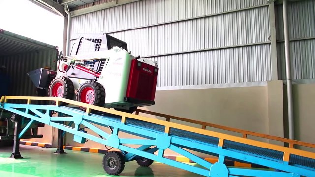 JUAL MOBILE LOADING & UNLOADING DOCK ELECTRIC MUDAH DIPINDAHKAN - UP-RAMP ELECTRIC