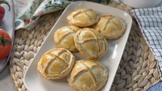 Mini empanadas de atún