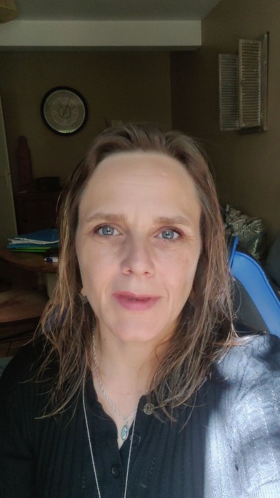 L'oiseau et le sécateurCe qui peut nous sembler un mauvais choix ou une erreur au début peut en fin de compte nous être salutaire.#erreurs #choix #développementpersonnel #histoirecourte #chafiacoaching