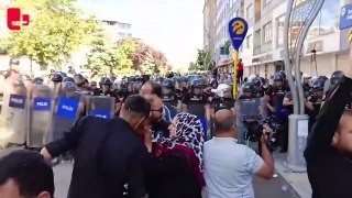 Polis Hakkari'de Kayyım protesto yürüyüşüne müdahale ediyor