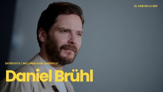 'Becoming Karl Lagerfeld' | Entrevista a Daniel Brühl