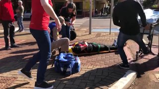 Queda de patinete mobiliza Corpo de Bombeiros ao Centro de Cascavel