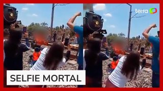 Mulher morre após tentar tirar selfie com trem no México