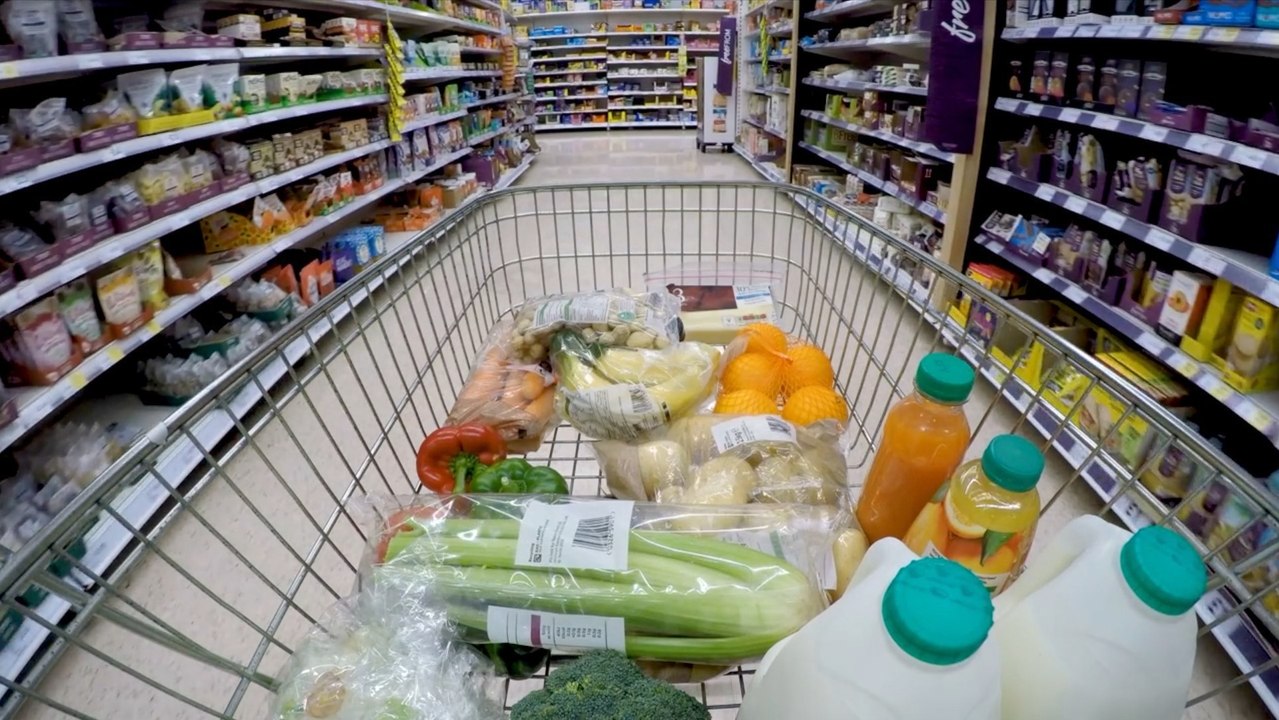 Experts Reveal the Best Times to Grocery Shop f...