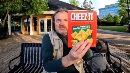 Cheez-It white cheddar Review