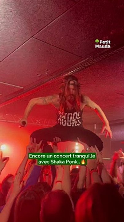 Shaka Ponk nous dit au revoir… ou à bientôt ! ❤️‍  Le concert de Shaka Ponk le 30 mai à la Bellevilloise a été tout simplement époustouflant!    Une énergie explosive, des performances inoubliables et une ambiance électrique ont marqué cette soirée