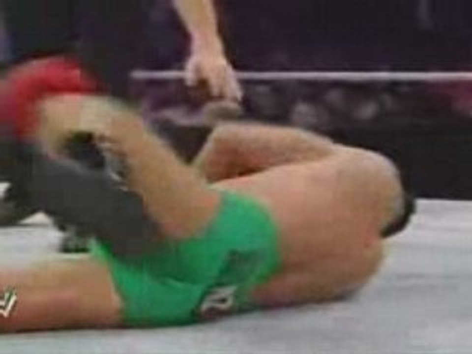 ECW 08/04/08: Nunzio Vs Elijah Burke