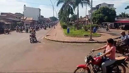 Mototaxis marcharon en Beni exigiendo control en precios de la canasta familiar