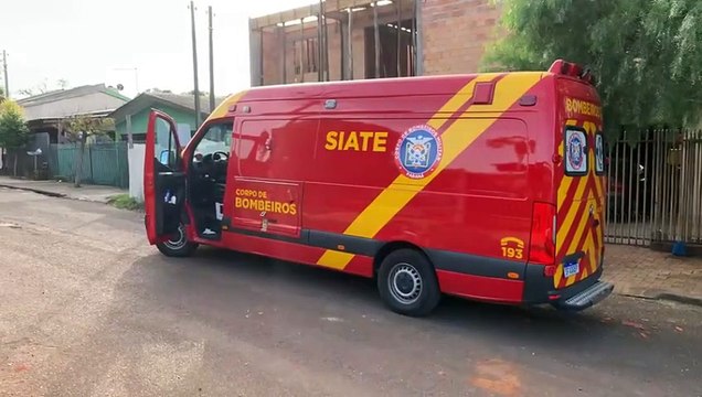 Ao Vivo - Idoso de 79 anos sofre queda durante construção de sobrado e é levado com urgência ao HUOP