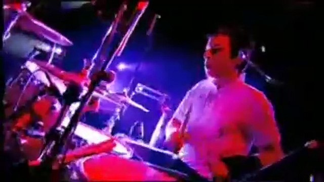 Arctic Monkeys - Perhaps Vampires Is a Bit Strong But... (Le Live De La Semaine 2006)