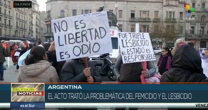 Mujeres se plantan ante gobierno de Javier Milei en Argentina
