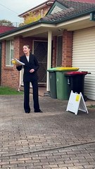 Georgia Turner, from Ray White NSW, auctions a property