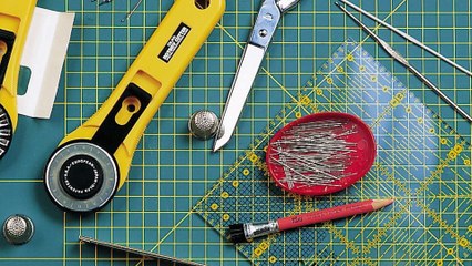 Cómo hacer, decorar y vestir las muñecas – How to make, decorate and dress the dolls
